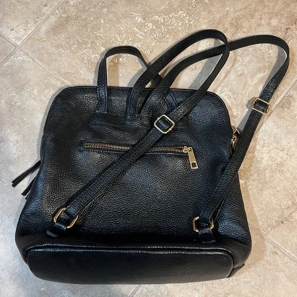 Backpack - Picture 2 of 5